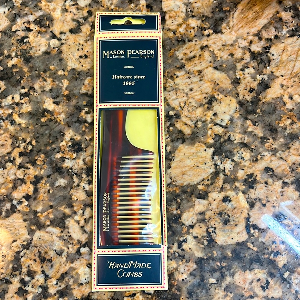 NWT Mason Pearson detangle comb Haircare London England